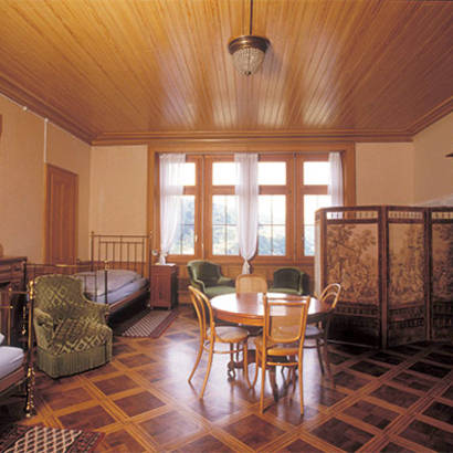 Nos chambres à 2 ou 3 lits: Sir Ernest Cassel a dormi dans cette chambre.